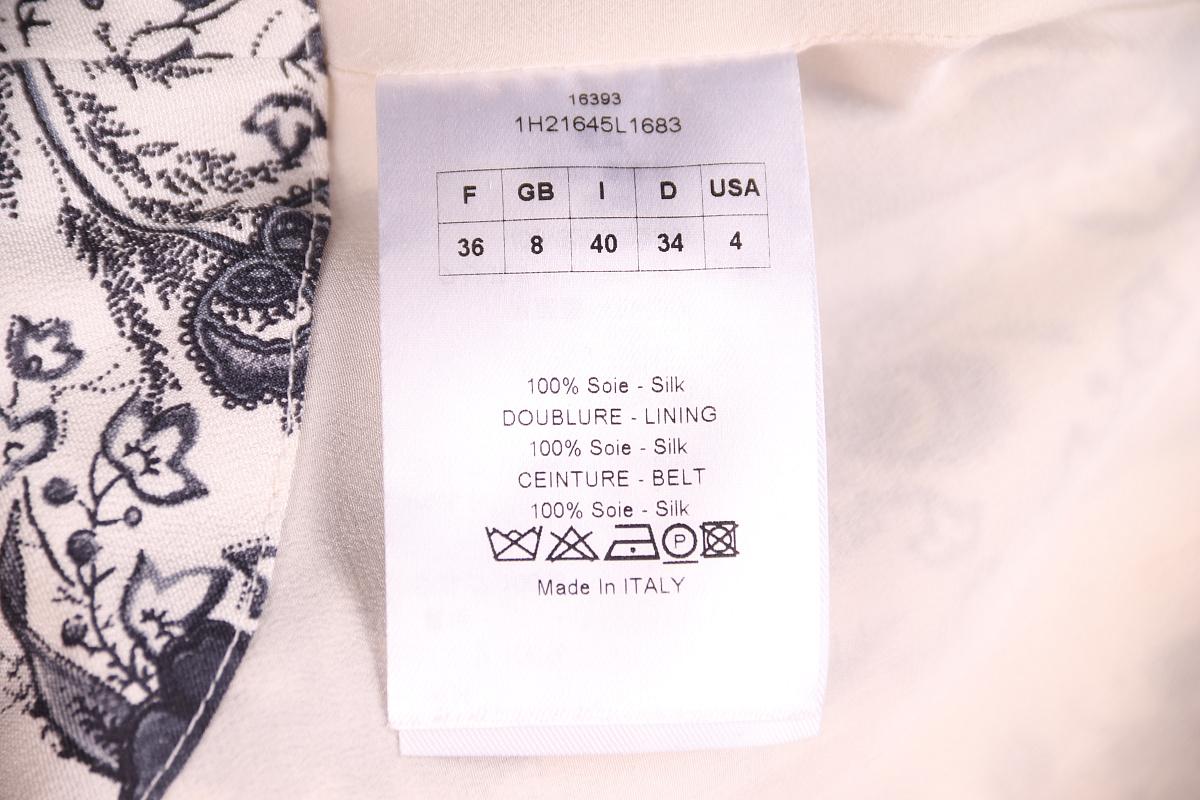 size F 36

excellent condition