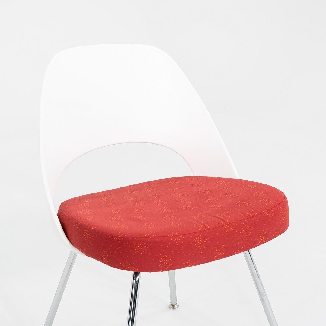 2011 Eero Saarinen per Knoll Sedie direzionali senza braccioli in bianco in vendita 5