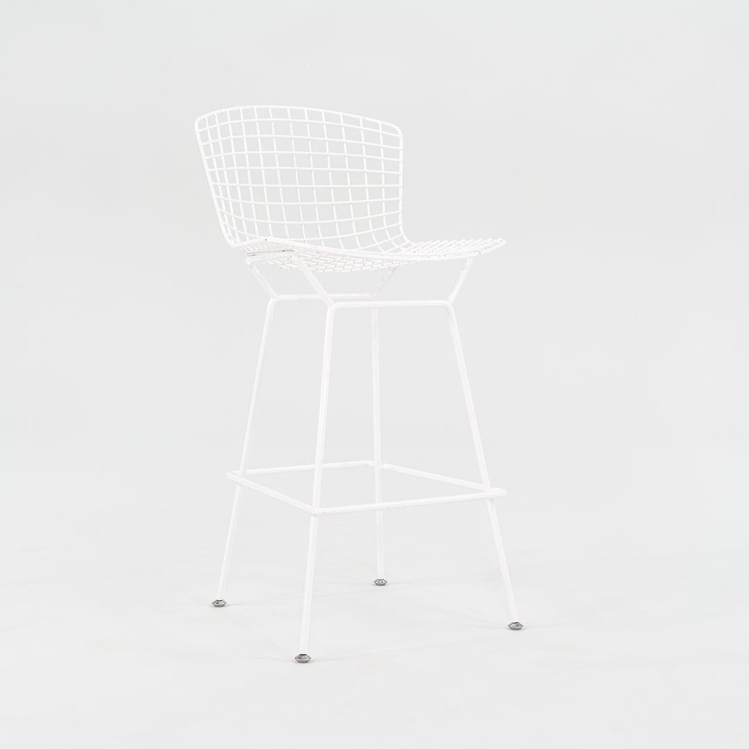 2011 Harry Bertoia für Knoll Barhocker in Weiß, Modell 428C, 9x verfügbar (21. Jahrhundert und zeitgenössisch) im Angebot