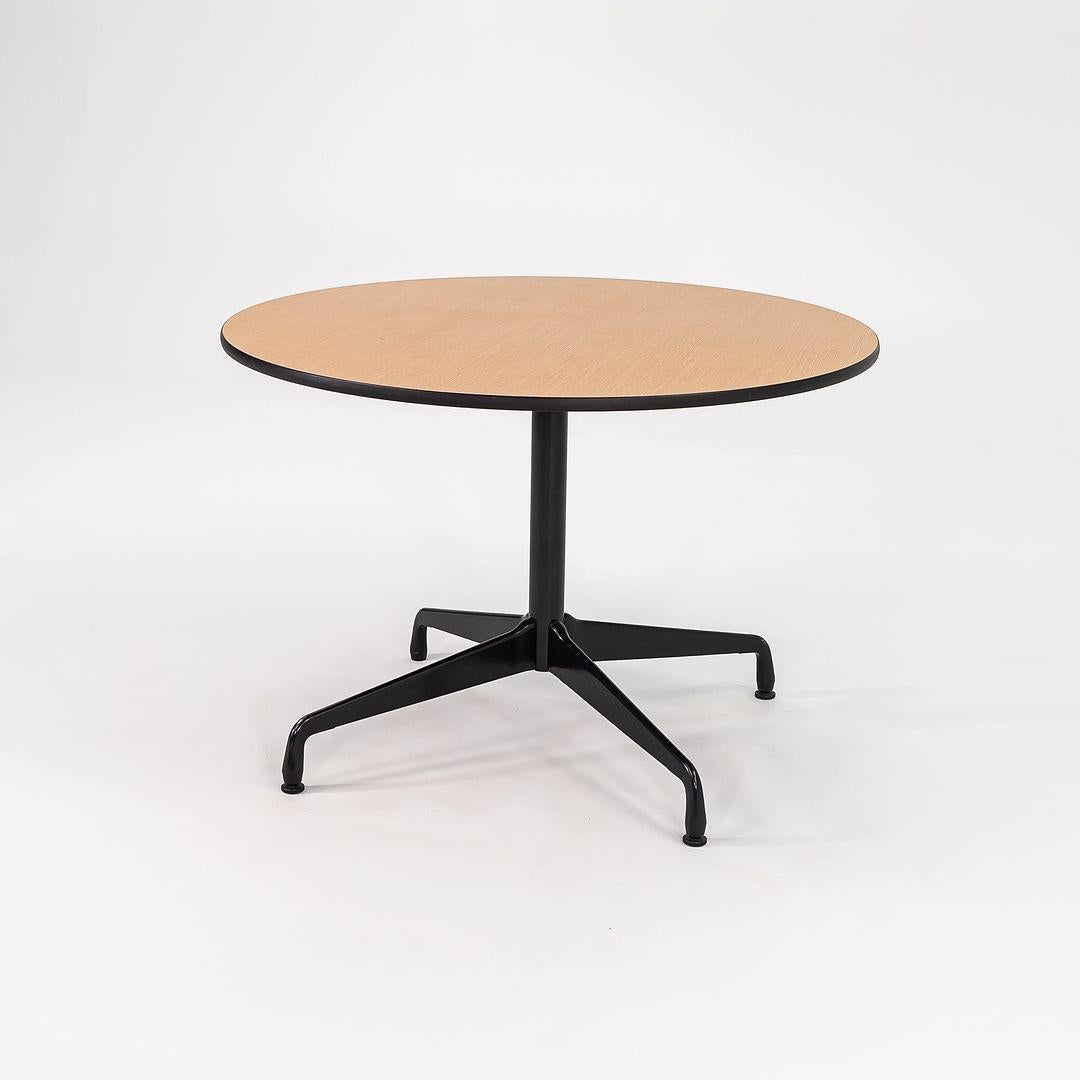2011 Herman Miller Eames Contract Dining Table 42 inch Round Faux Oak 3x Avail en vente 2