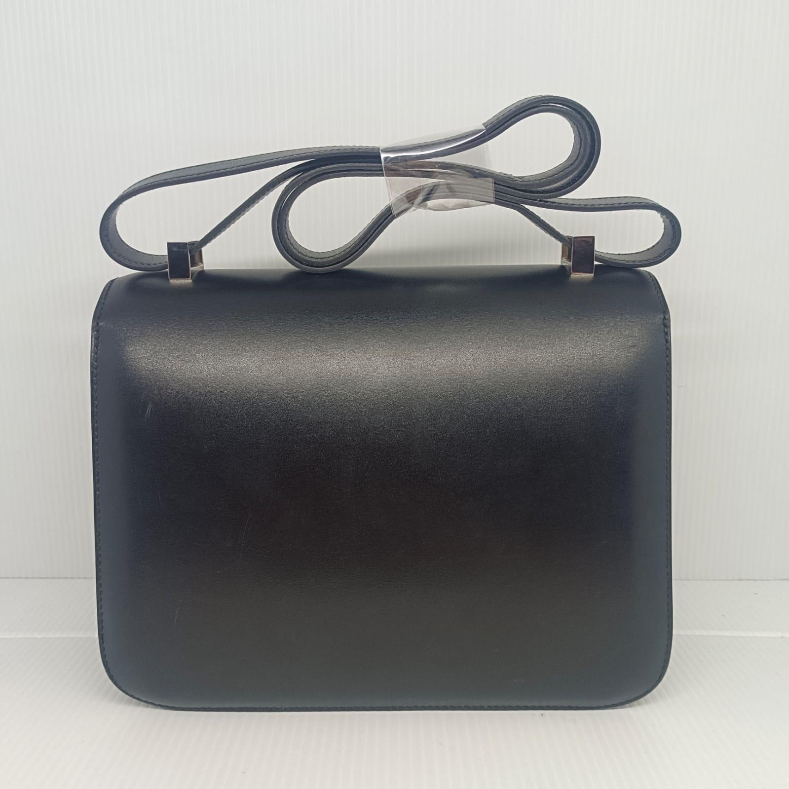 2011 Hermes Black Box Leather Constance 24 Bag For Sale 5