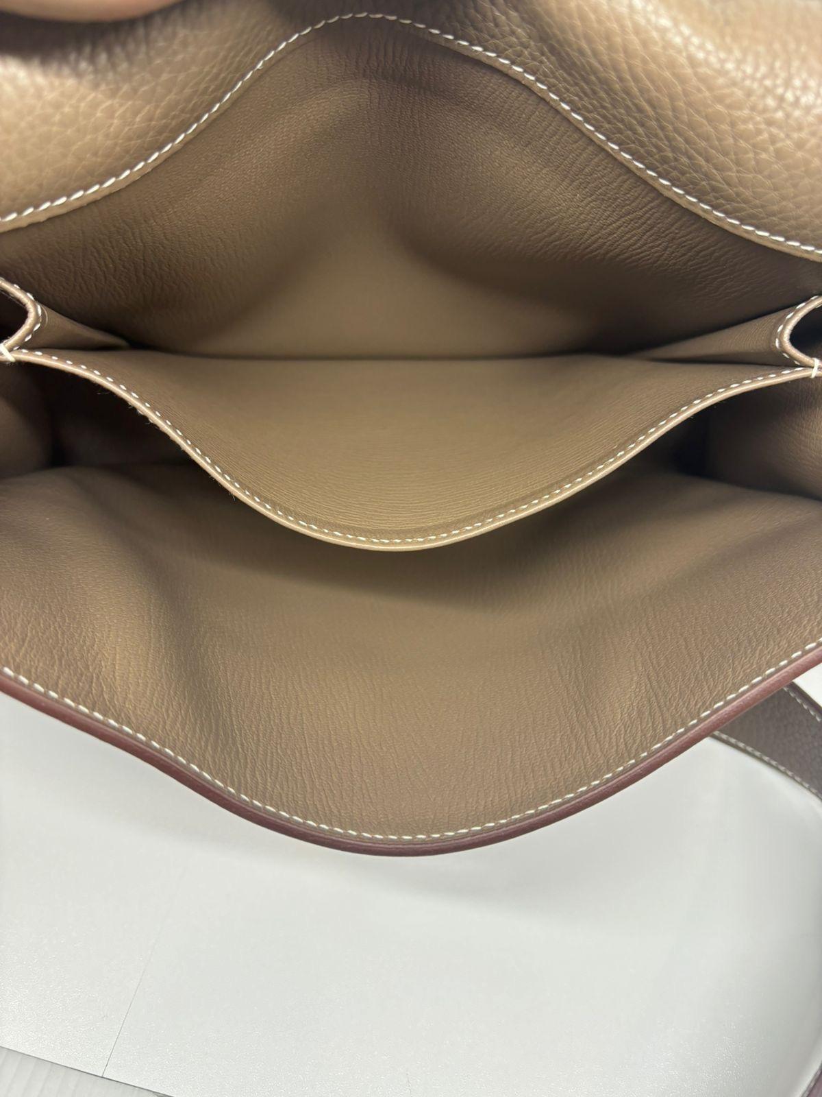 Women's or Men's 2011 Hermes Etoupe Clemence Steve Caporal 28 Messenger Bag