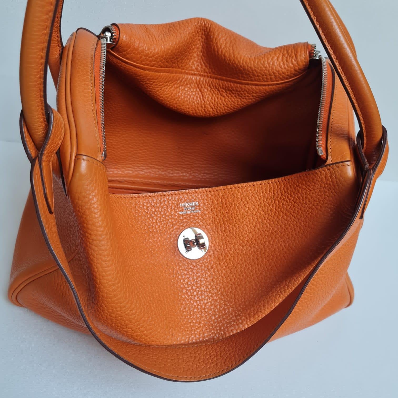 2011 Hermes Orange Clemence Leather Lindy 30 Bag 7