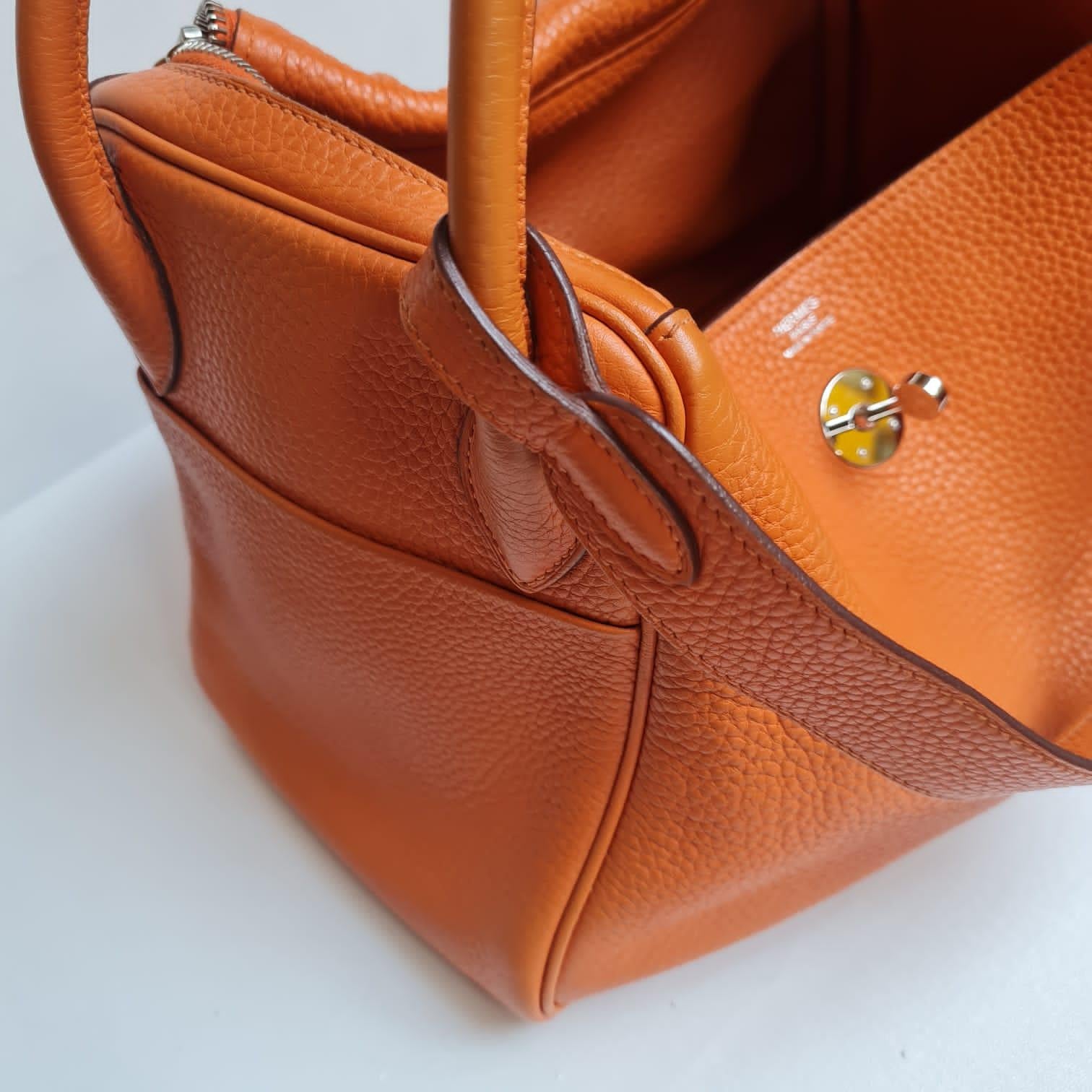 2011 Hermes Orange Clemence Leather Lindy 30 Bag 10