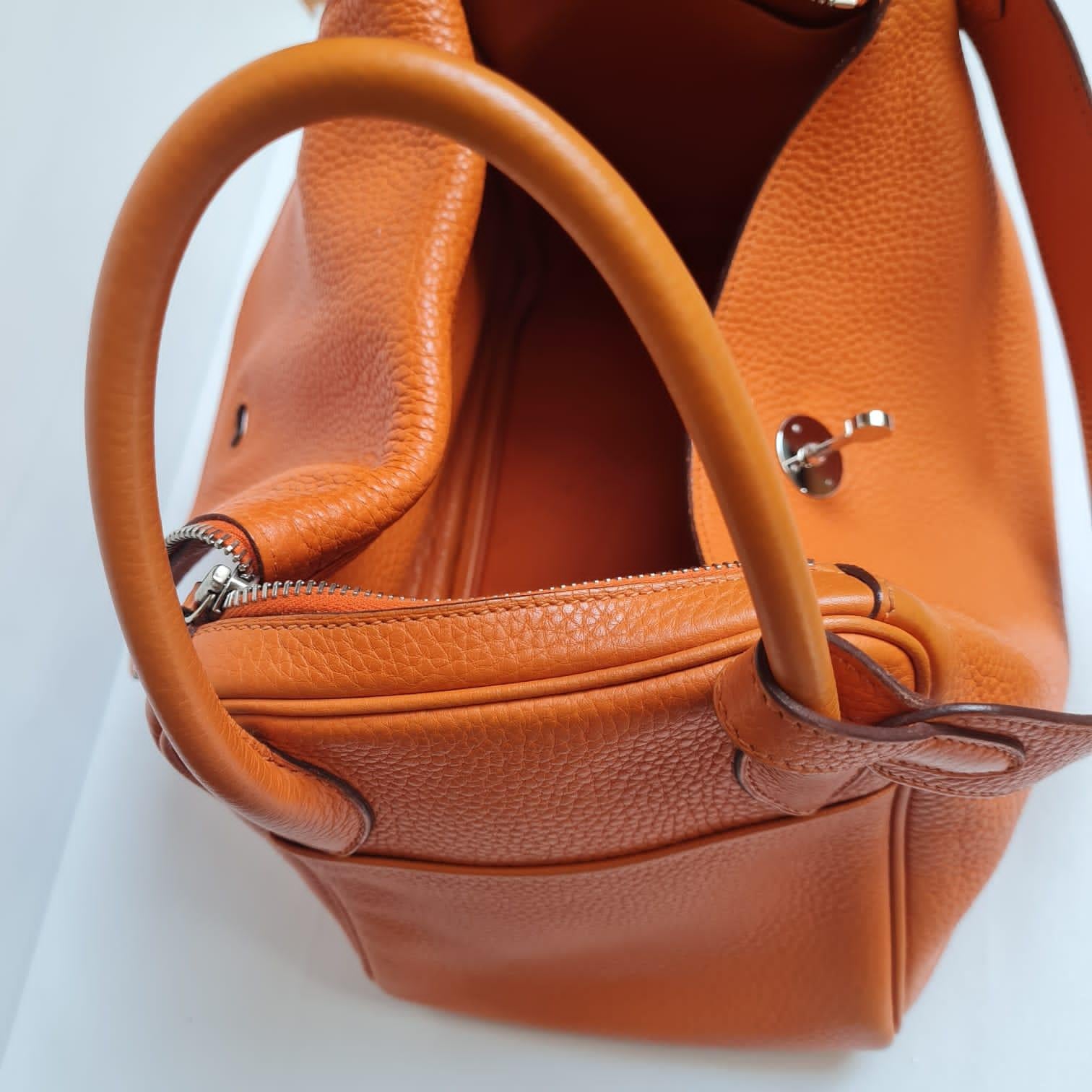 2011 Hermes Orange Clemence Leather Lindy 30 Bag 11