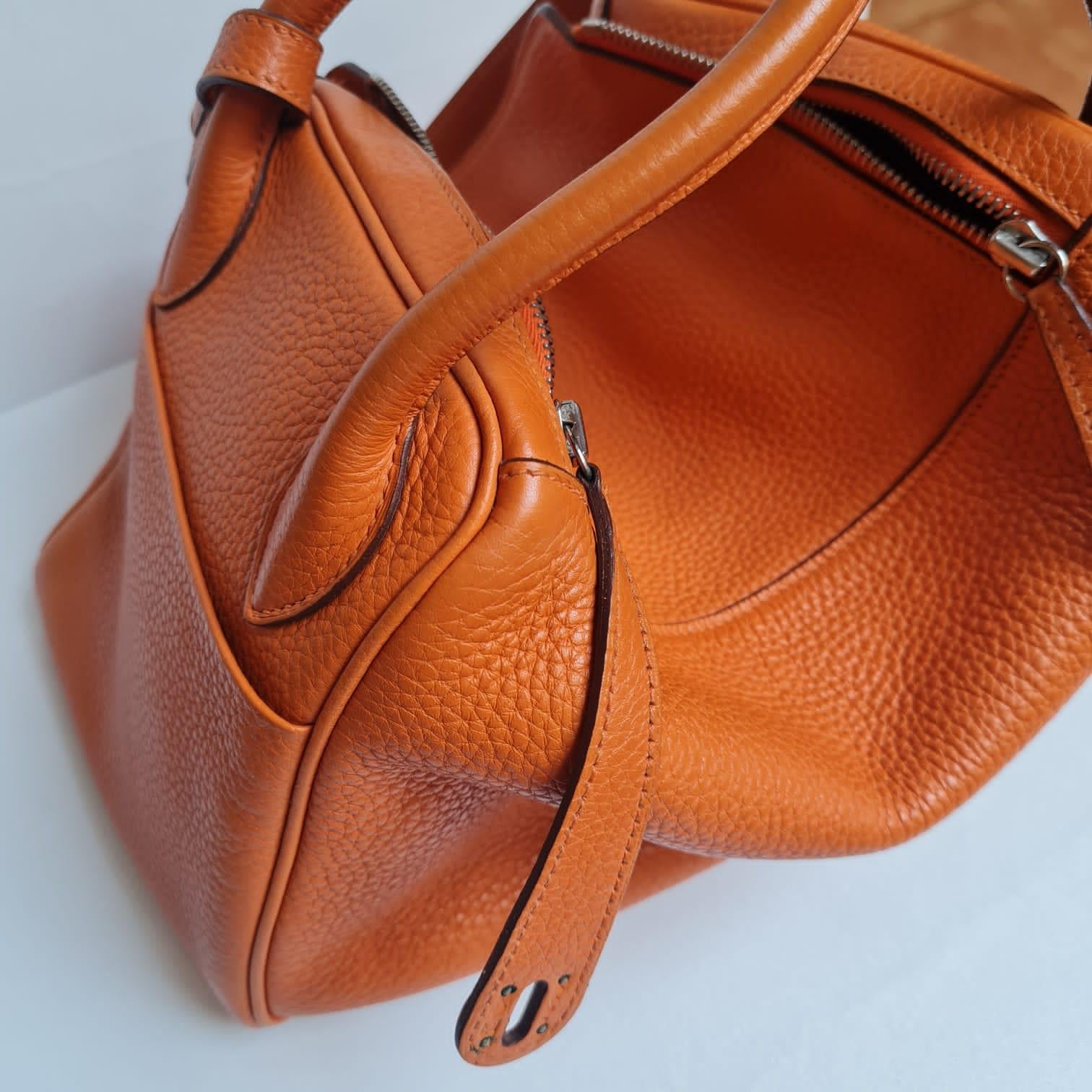 2011 Hermes Orange Clemence Leather Lindy 30 Bag 12