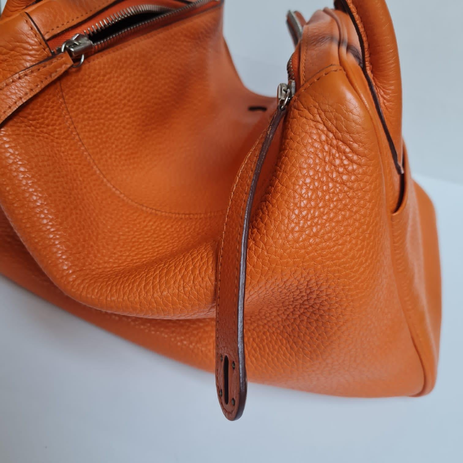 2011 Hermes Orange Clemence Leather Lindy 30 Bag 13