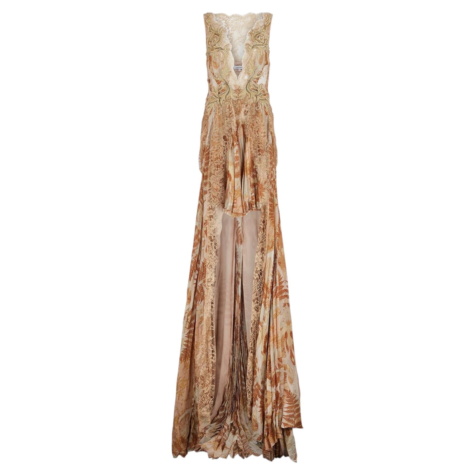 2011 Julien Macdonald Runway Gold Beige Robe en dentelle appliquée imprimé fougère