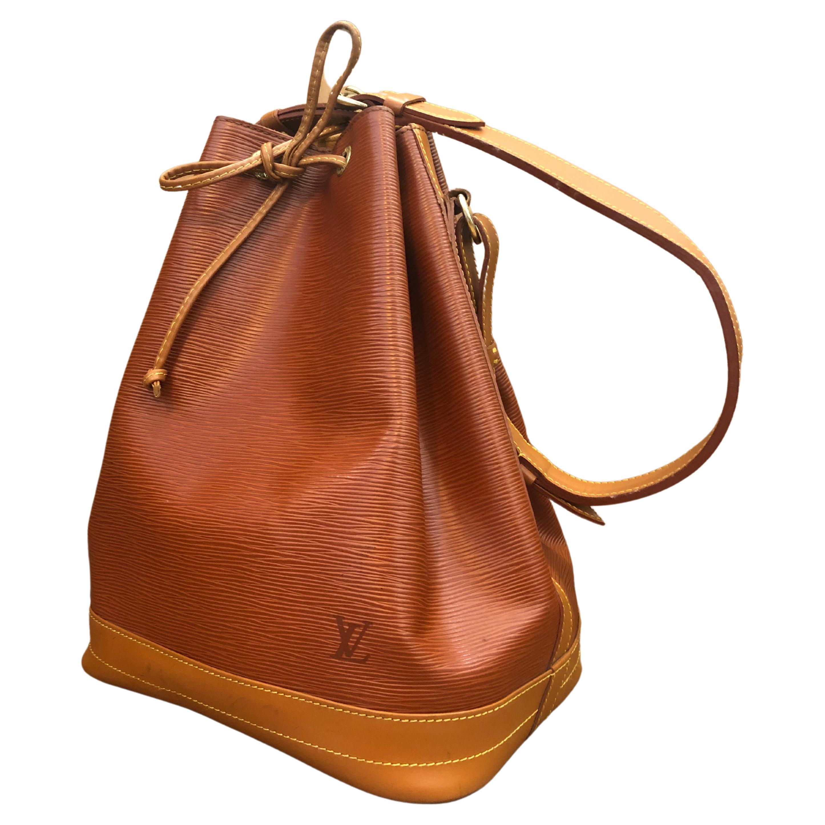 Vintage Louis Vuitton Brown Epi Shoulder Tote Bag. Perfect 