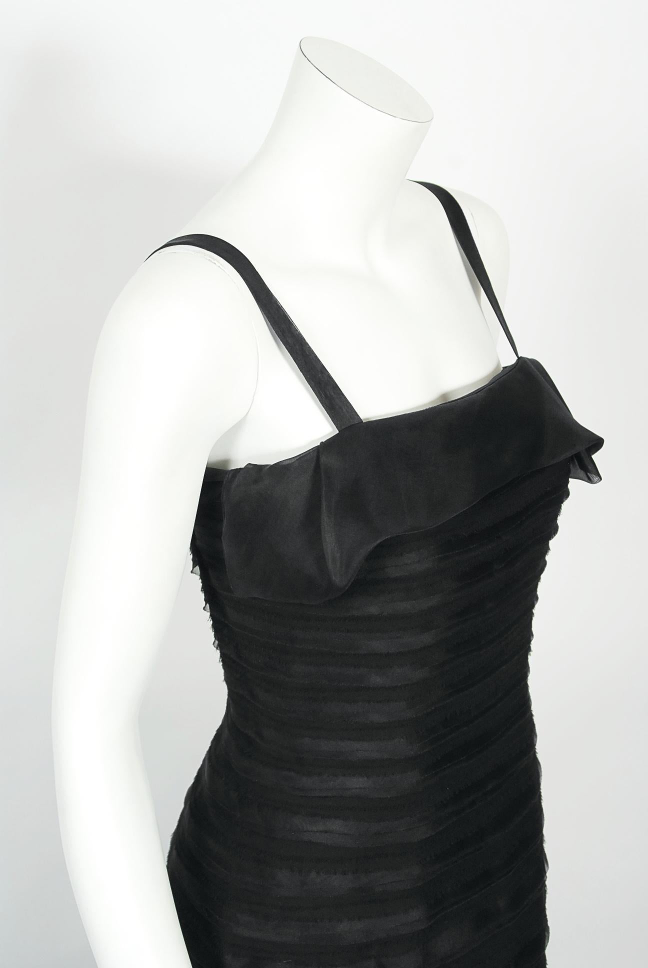 2011 Oscar de la Renta Runway Black Ruched Silk Hourglass Trained Mermaid Gown  1