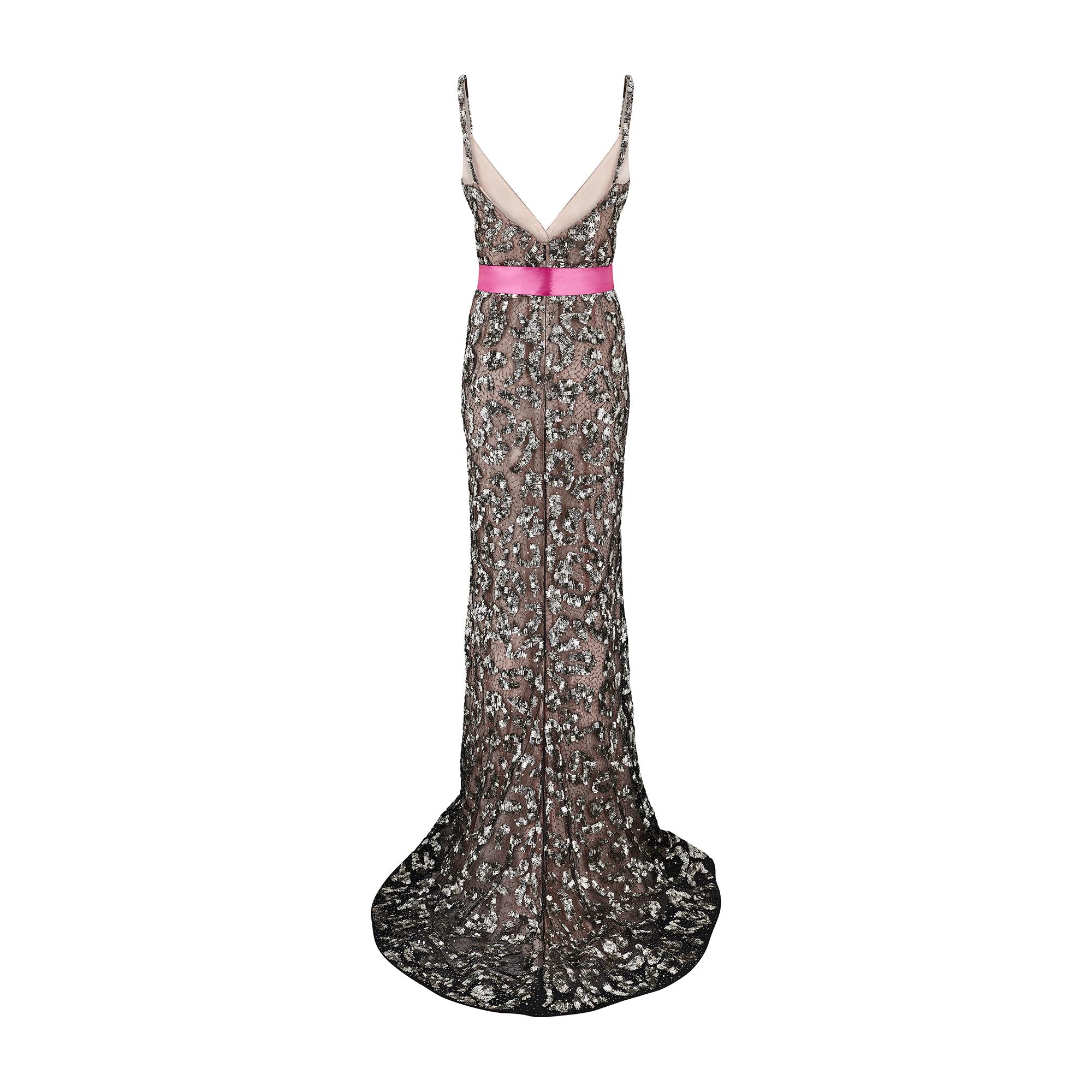 Noir 2011 Oscar De La Renta Runway Sequinned Maxi Gown with Pink Ribbon Belt en vente