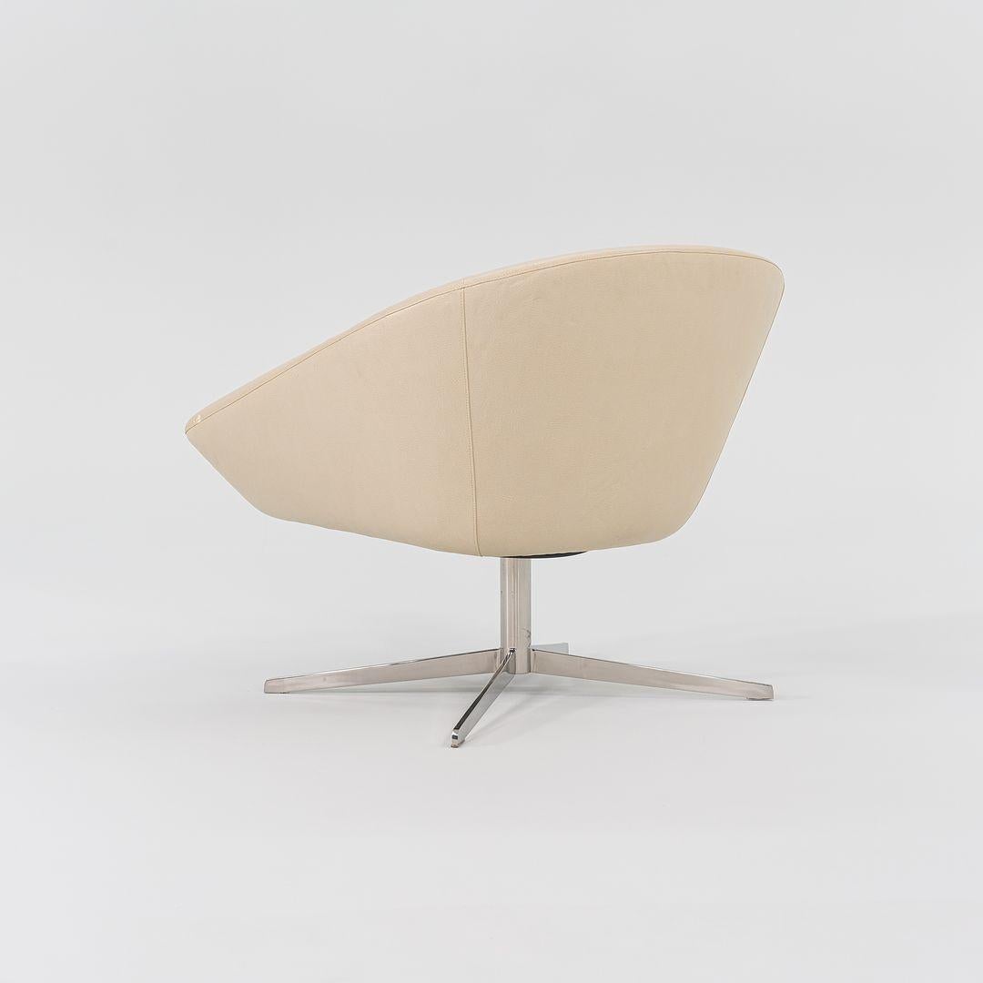 Fauteuils de salon Remy 2011 de Jeffrey Bernett pour Bernhardt Design en cuir crème en vente 3