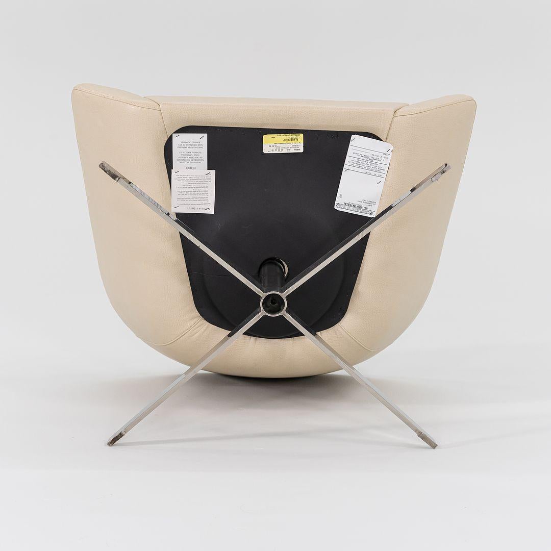 Fauteuils de salon Remy 2011 de Jeffrey Bernett pour Bernhardt Design en cuir crème en vente 4