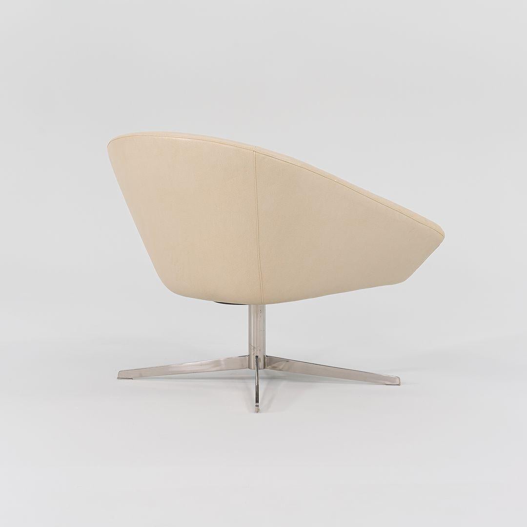 Fauteuils de salon Remy 2011 de Jeffrey Bernett pour Bernhardt Design en cuir crème en vente 1