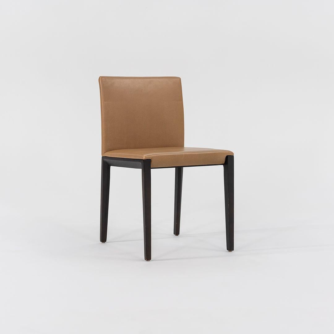 Voici un bel ensemble de huit chaises de salle à manger Andoo, conçu en 2006 par EOOS pour Walter Knoll / Coalesse. Ces exemples datent de 2011, et le prix indiqué comprend le jeu de huit. Leur design sur mesure se caractérise par un revêtement en