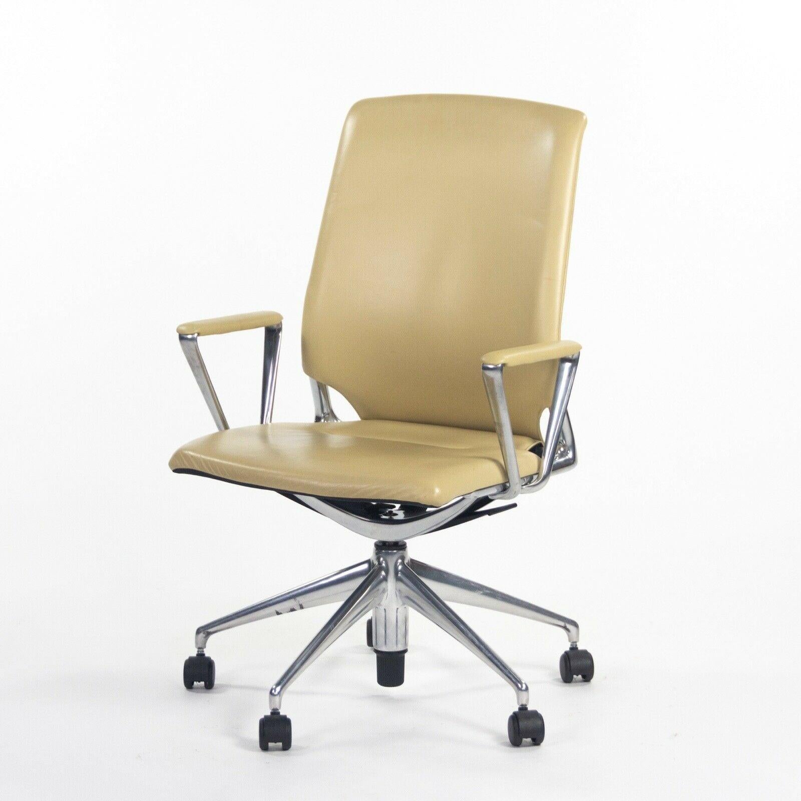 2011 Vitra Meda by Alberto Meda Desk Chair Tan Full Leather (chaise de bureau en cuir) en vente 2