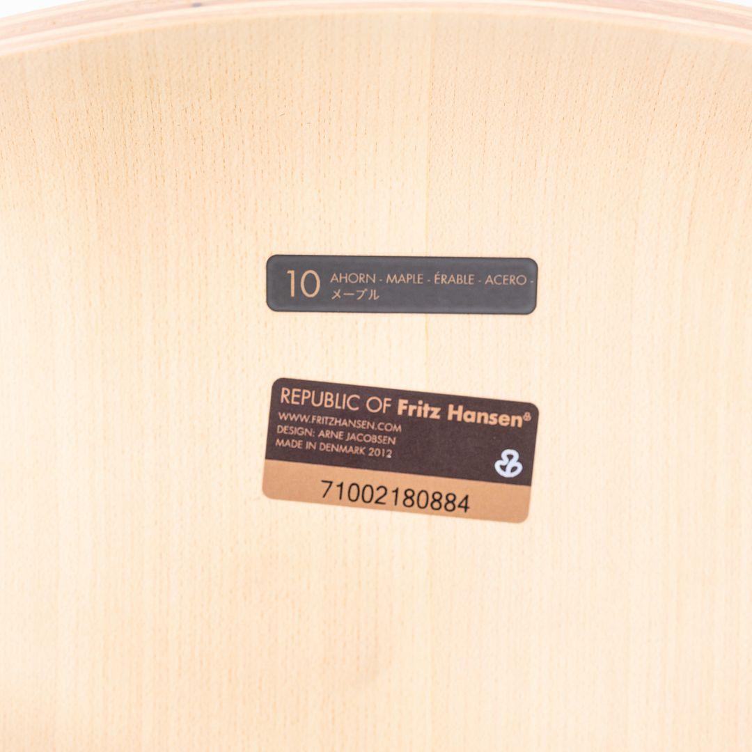 2012 Arne Jacobsen for Fritz Hansen Series 7 Dining Arm Chair Maple and Leather For Sale 5