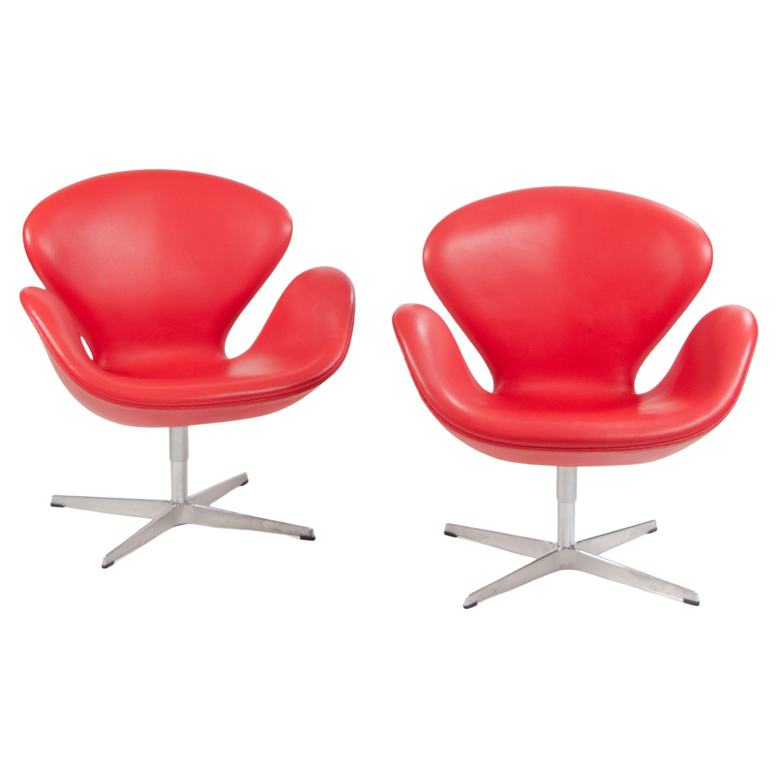 2012 Arne Jacobsen Fritz Hansen Denmark Swan Chairs Leather Upholstery Knoll For Sale