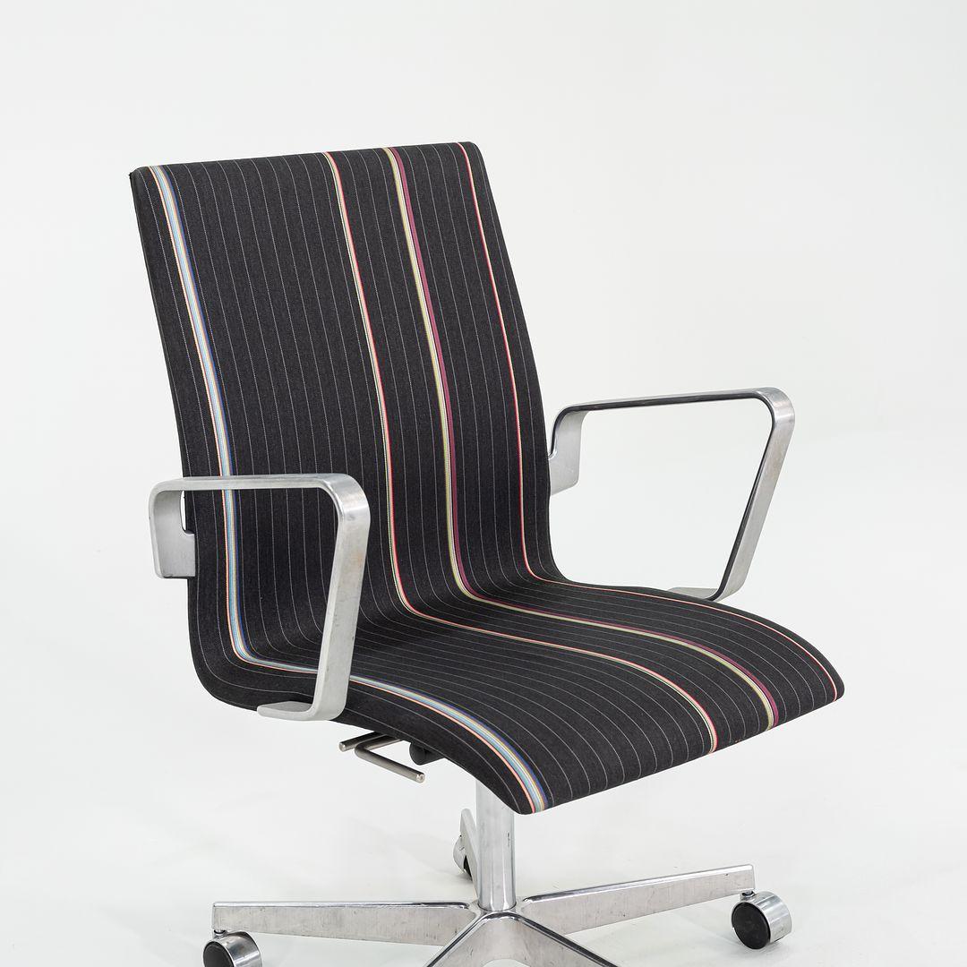 Alluminio 2012 Sedia da scrivania bassa Arne Jacobsen Oxford per Fritz Hansen in tessuto 4x Disponibile in vendita