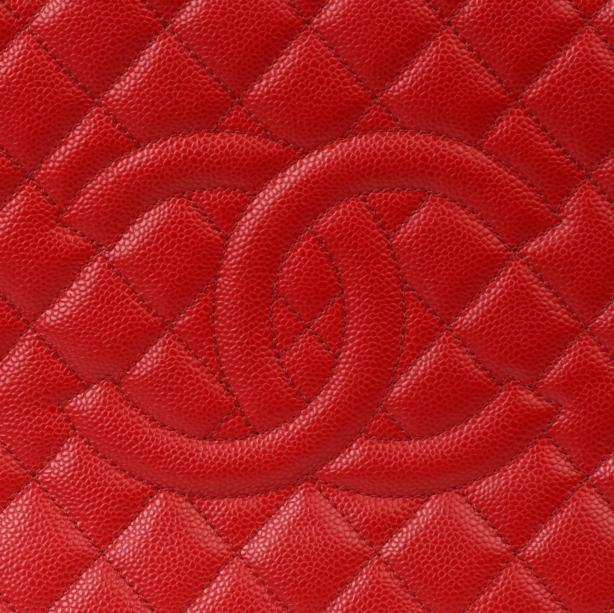 2012 Chanel Rot Gesteppt Kaviar Leder Grand Einkaufstasche XL 3