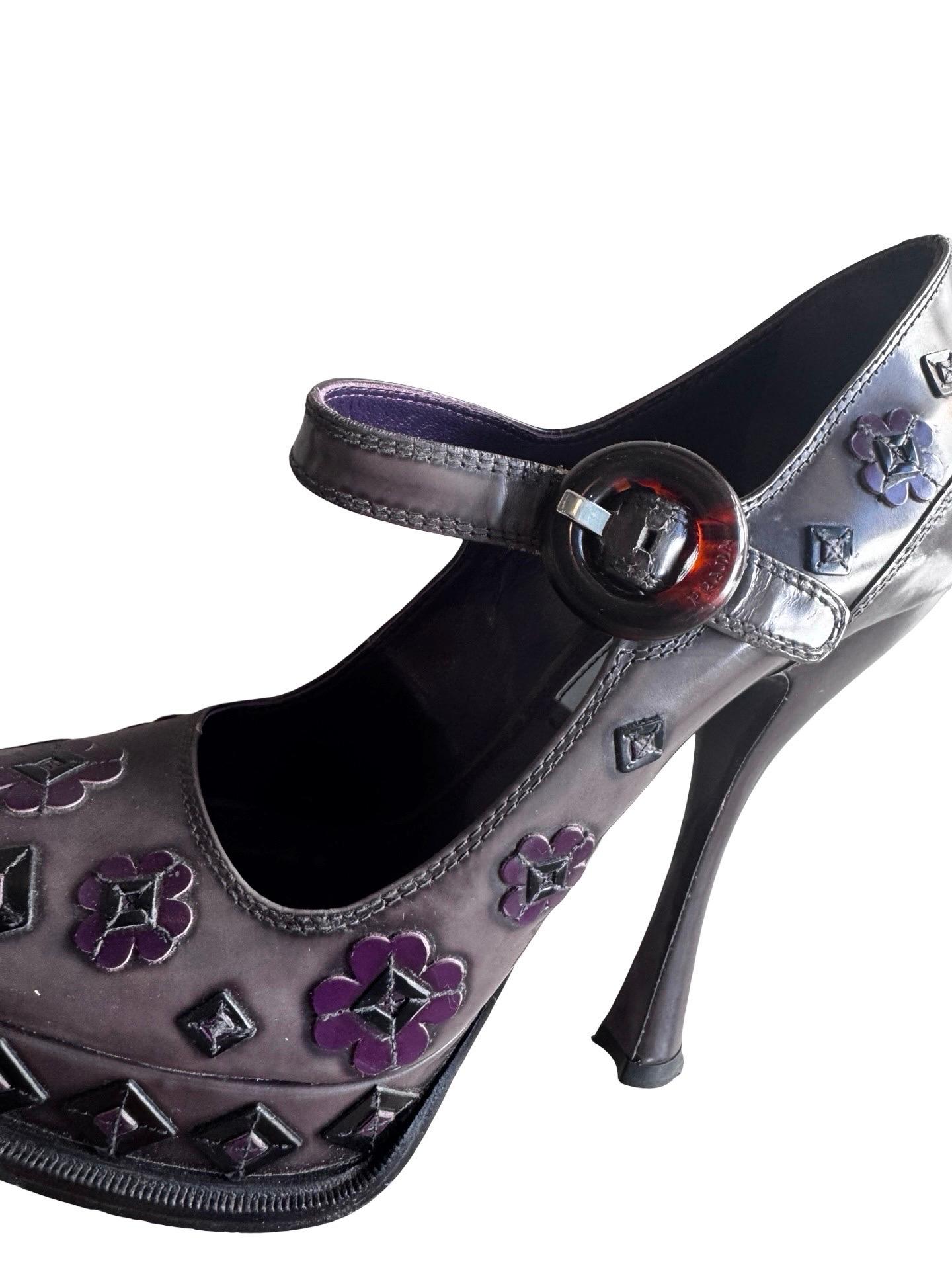 Noir 2012 F/W Prada plateforme fleurie 38 en vente