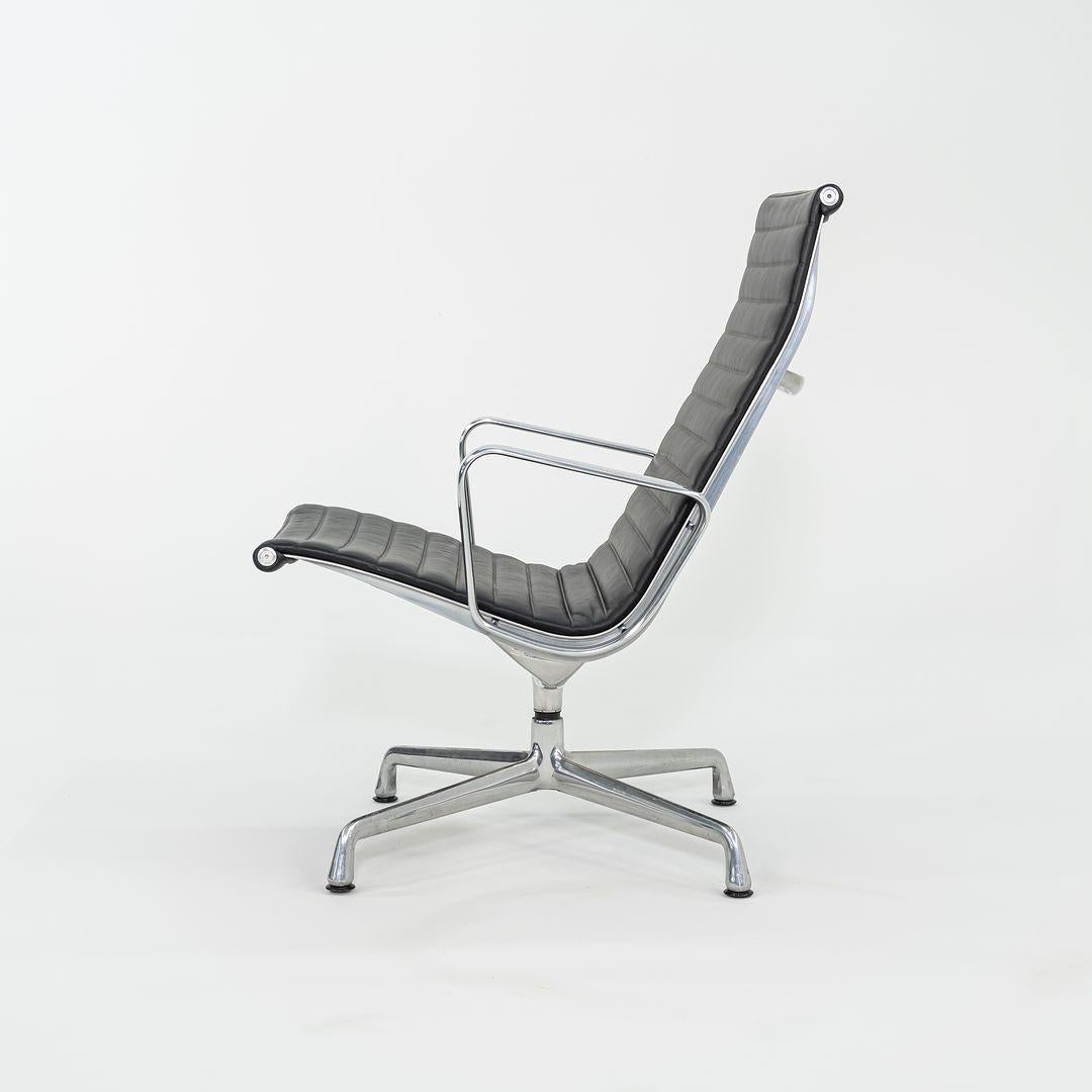 2012 Herman Miller Eames Aluminum Group Silla de salón de cuero negro 4x Disponible Estadounidense en venta