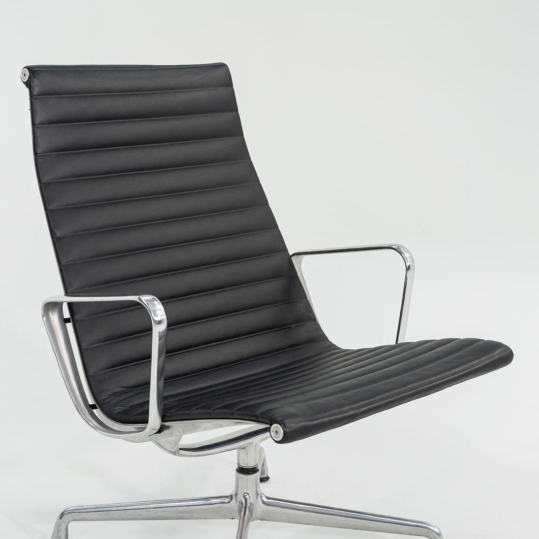 2012 Herman Miller Eames Aluminum Group Silla de salón de cuero negro 4x Disponible en venta 1