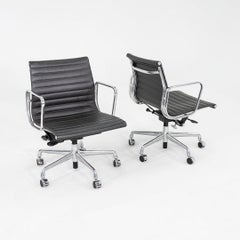 2012 Herman Miller Eames Aluminum Group Management Desk Chair in pelle MCL