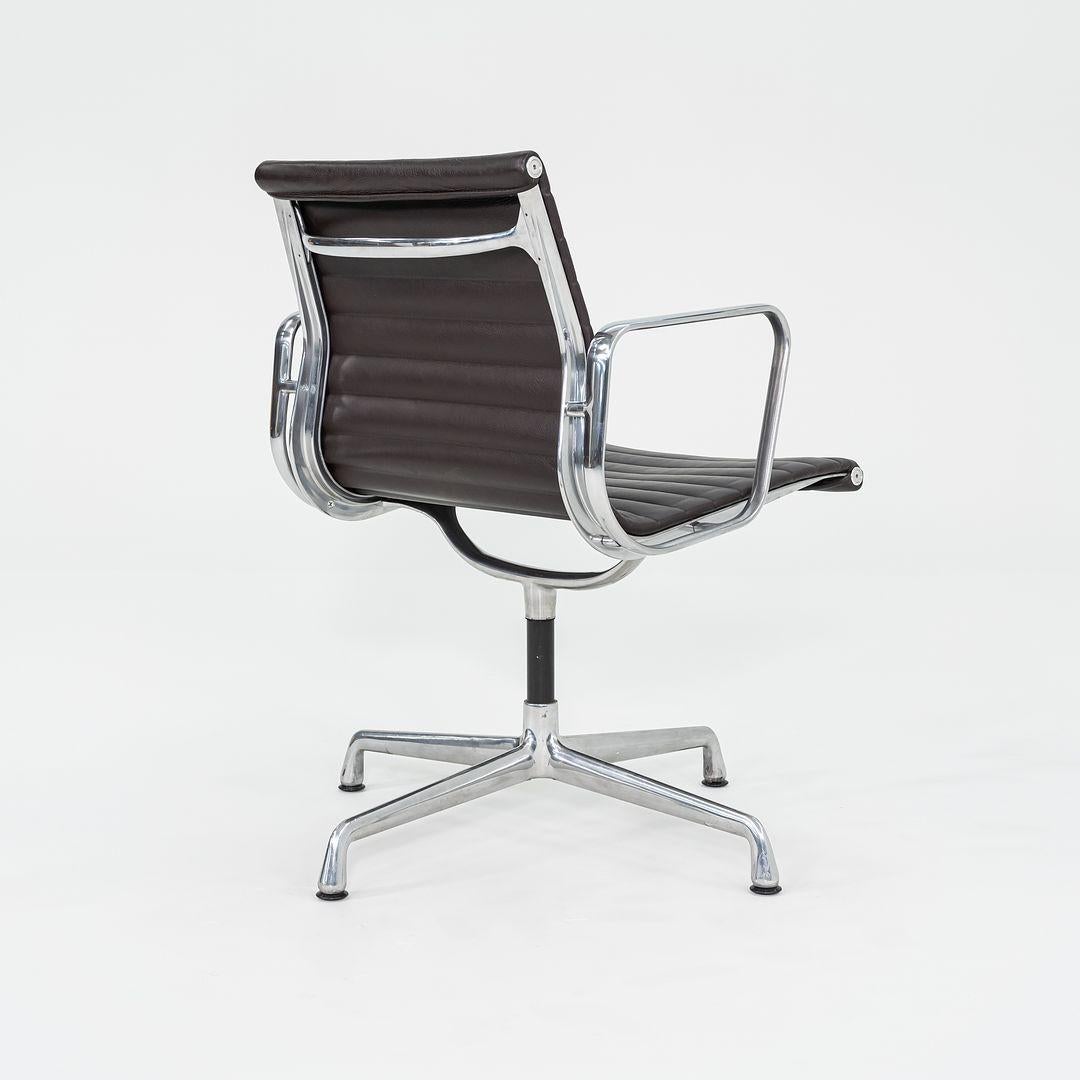 Contemporary 2012 Herman Miller Eames Aluminum Group Side Desk Chair Brown Leather 12+ Avail For Sale