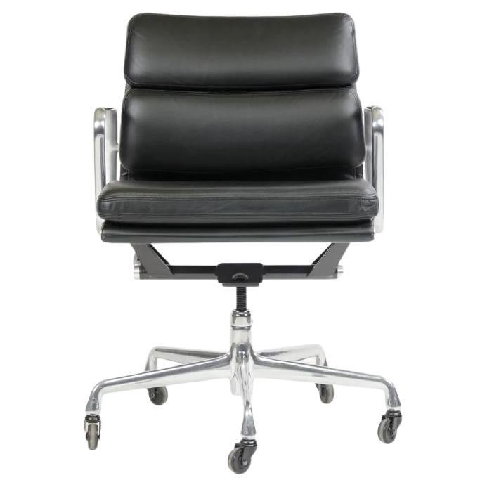2012 Herman Miller Eames Aluminum Soft Pad Desk Chairs Black 6+ Avail