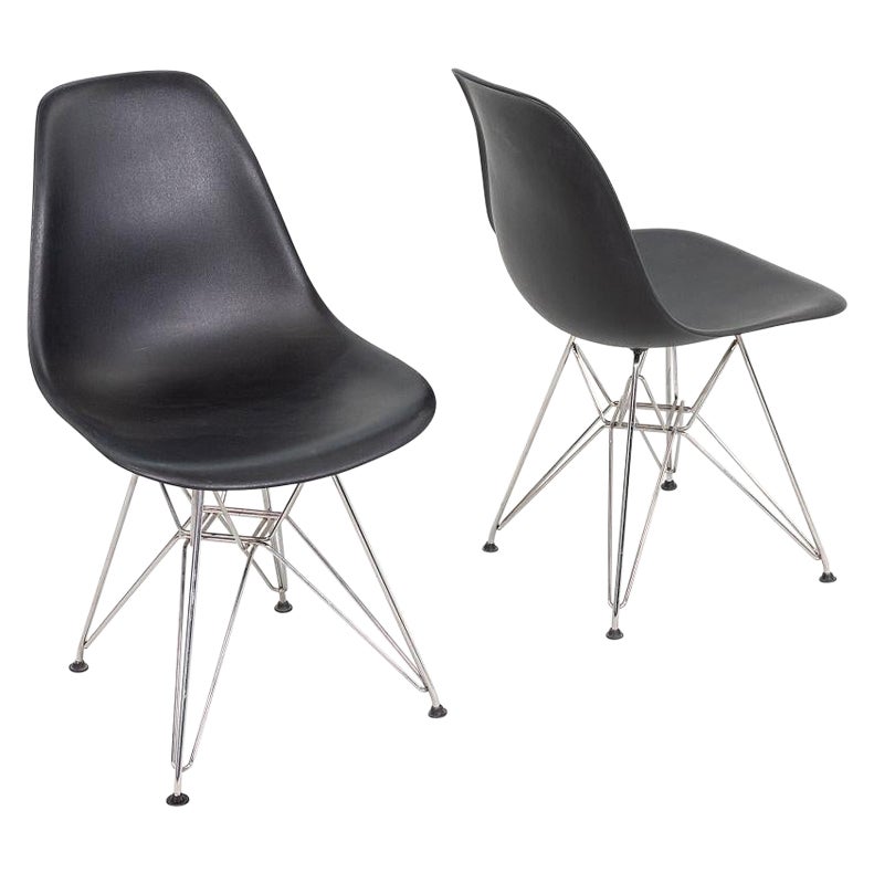 2012 Herman Miller Eames DSR Plastic Dining Chair 6x Available