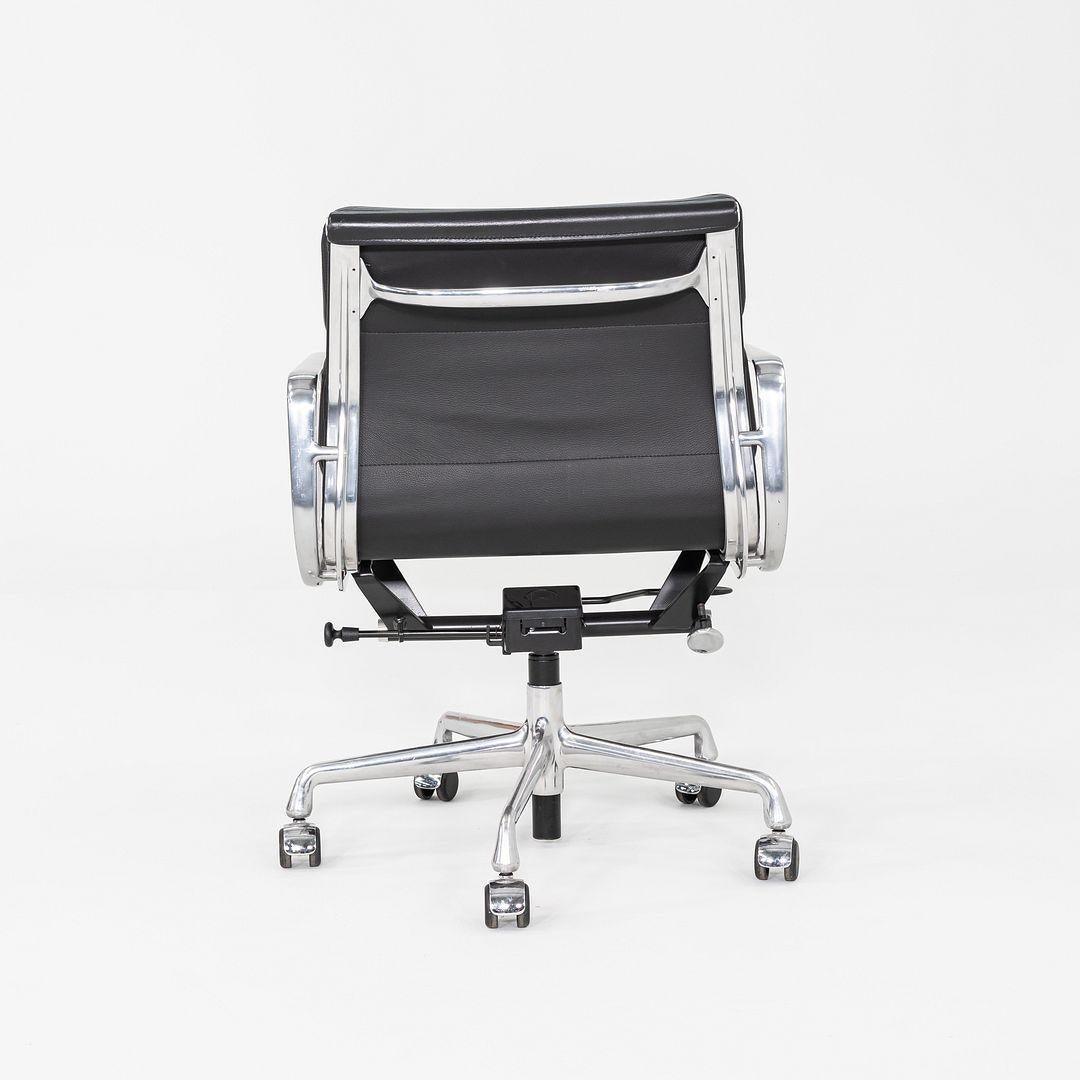 2012 Herman Miller Eames Soft Pad Management Desk Chair with Pneumatic Base For Sale 3