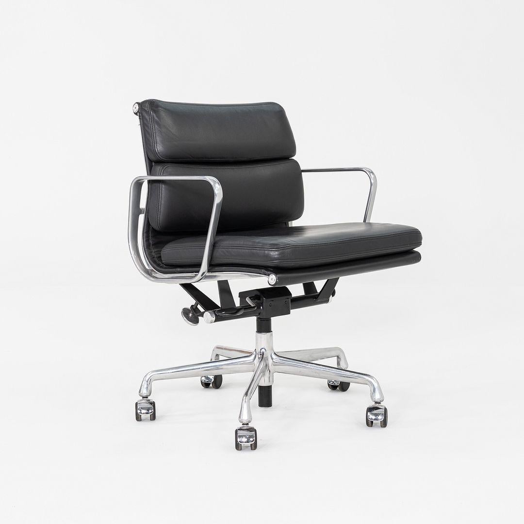 2012 Herman Miller Eames Soft Pad Management Desk Chair with Pneumatic Base For Sale 4