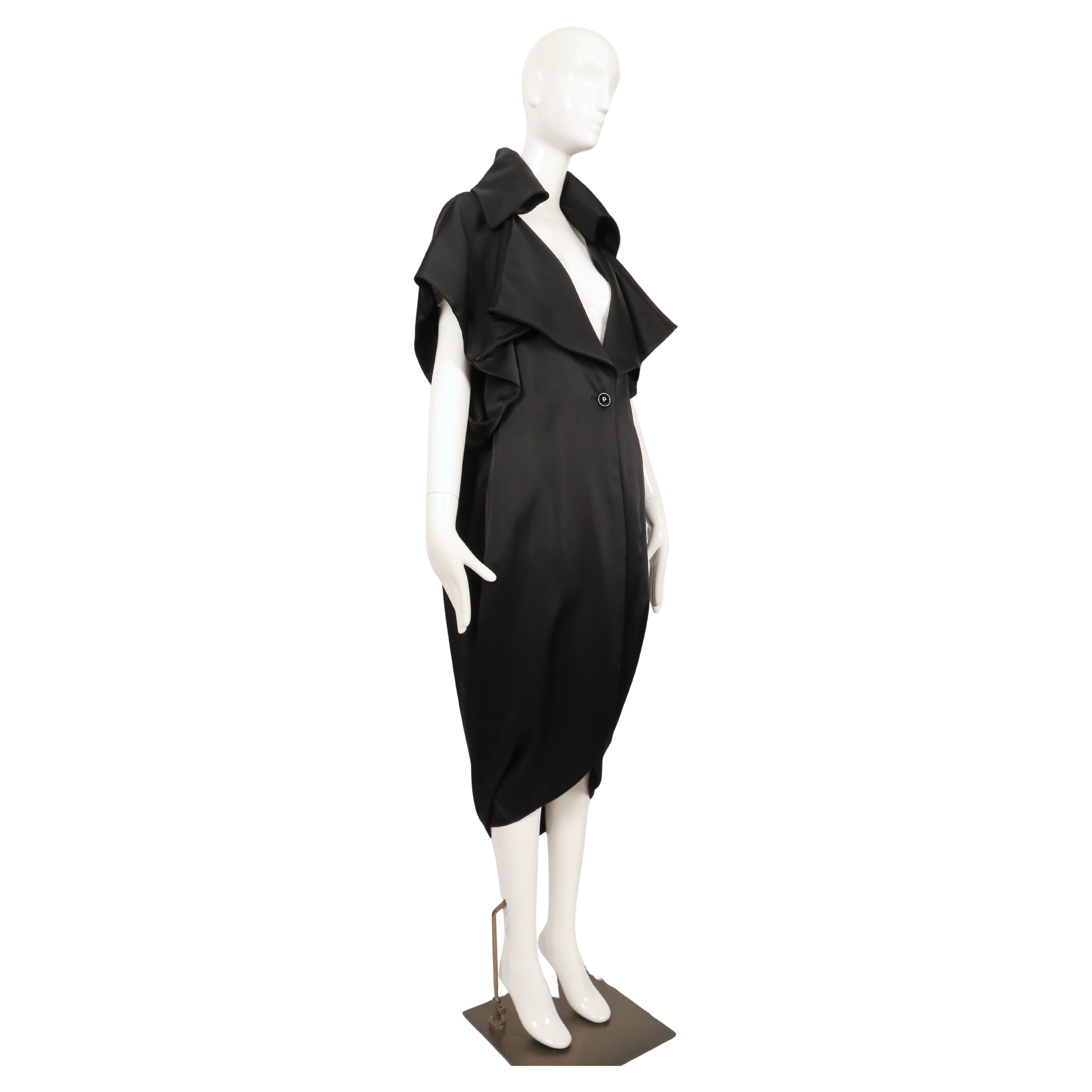 Noir 2012 JOHN GALLIANO black draped dress coat RUNWAY en vente