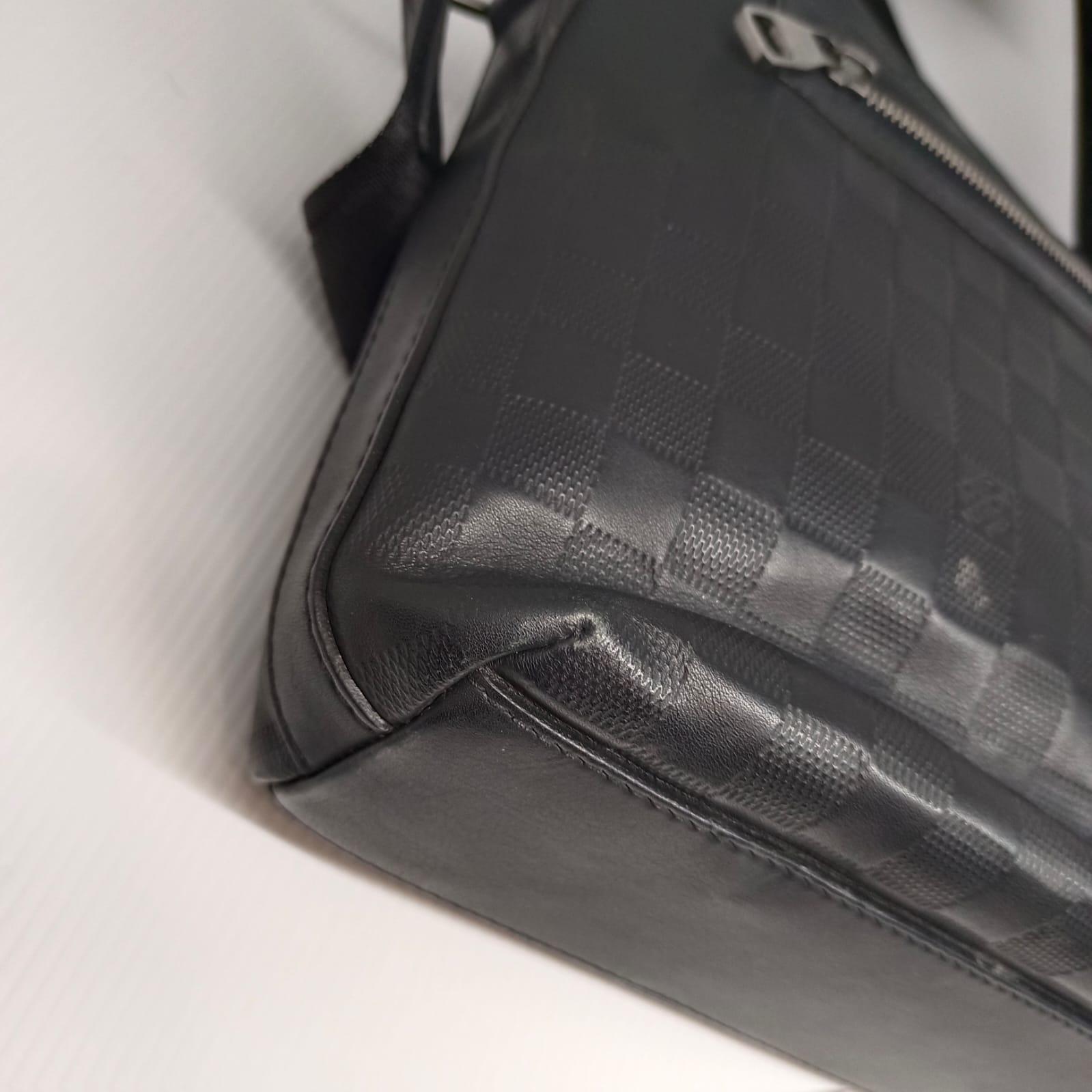2012 Louis Vuitton Black Damier Infini Calypso MM Messenger Bag 4