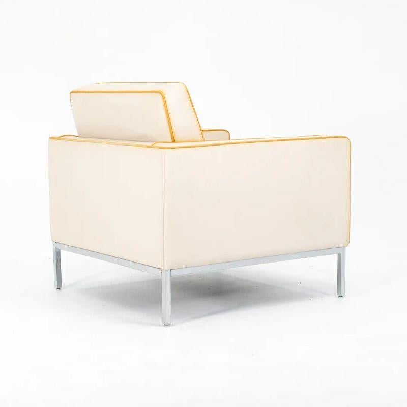 2012 Ein Paar Florence Knoll Lounge Sessel mit Lederbezug im Angebot 3