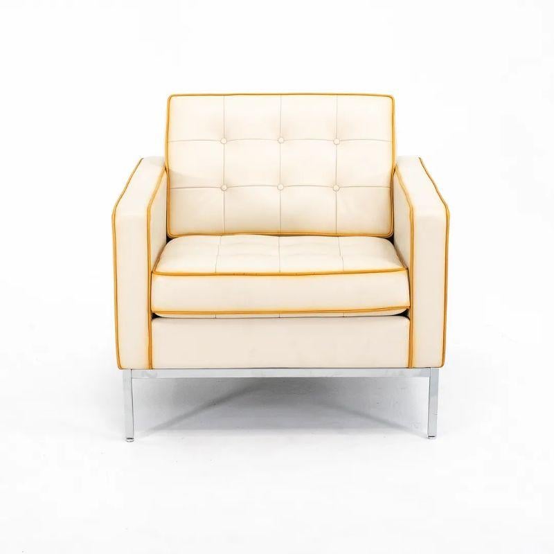 2012 Ein Paar Florence Knoll Lounge Sessel mit Lederbezug im Angebot 2