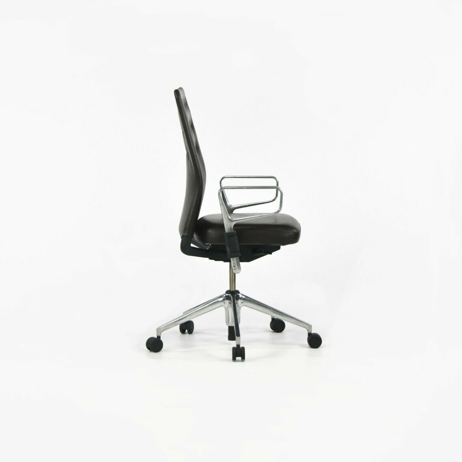 Swiss 2012 Vitra ID Trim Desk Chair Polished Aluminum & Leather by Antonio Citterio For Sale