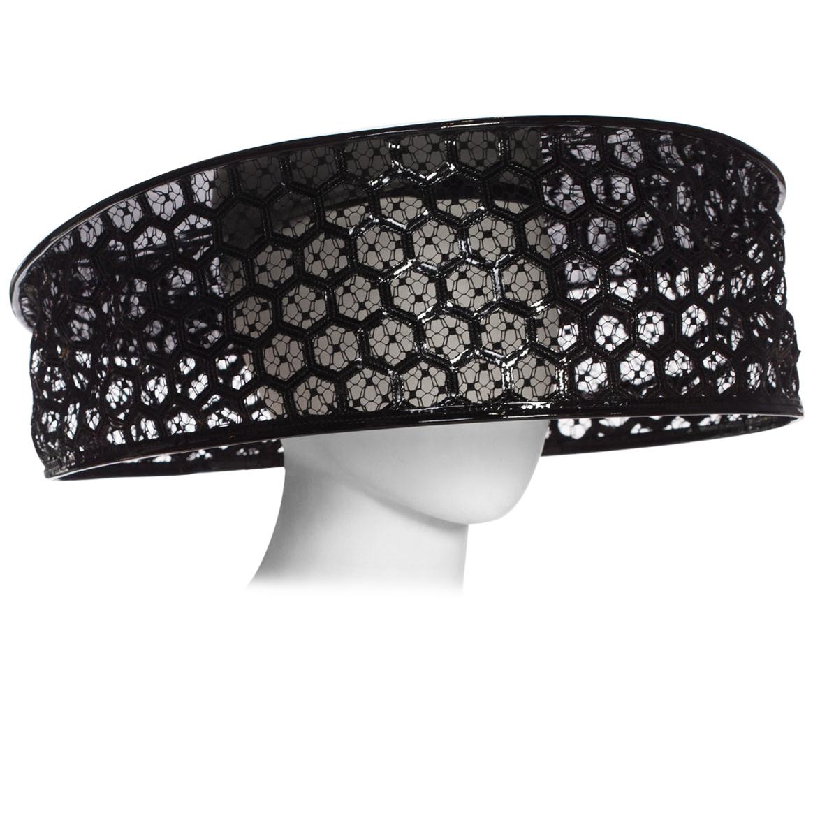 2013 Alexander McQueen Beekeeper Hat Black Patent Leather With 22 Circumference