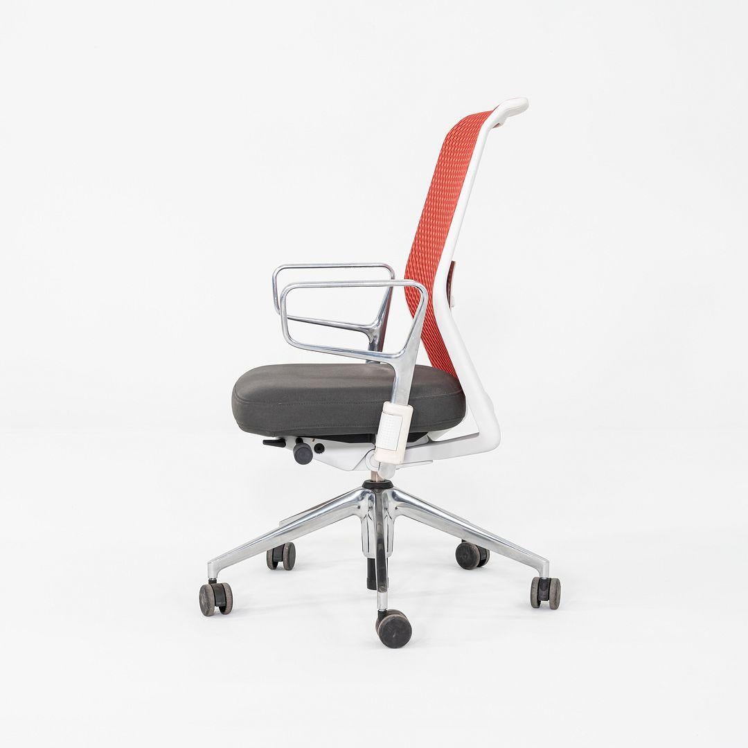 2013 Antonio Citterio for Vitra ID Mesh Desk Chairs in Grey with Orange Mesh In Good Condition For Sale In Philadelphia, PA