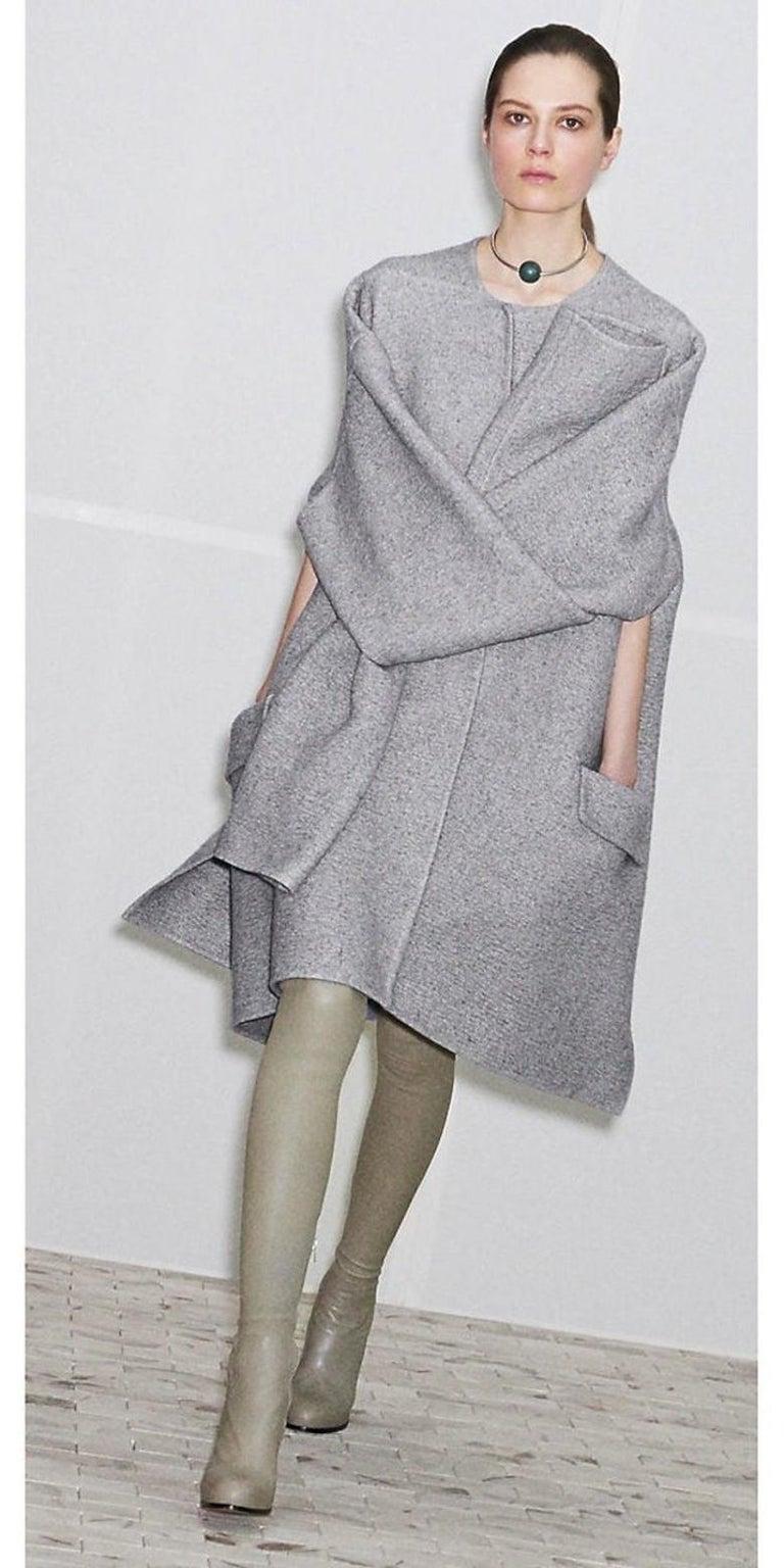 2013 CELINE by PHOEBE PHILO grey cashmere runway coat with exaggerated sleeves For Sale 5
