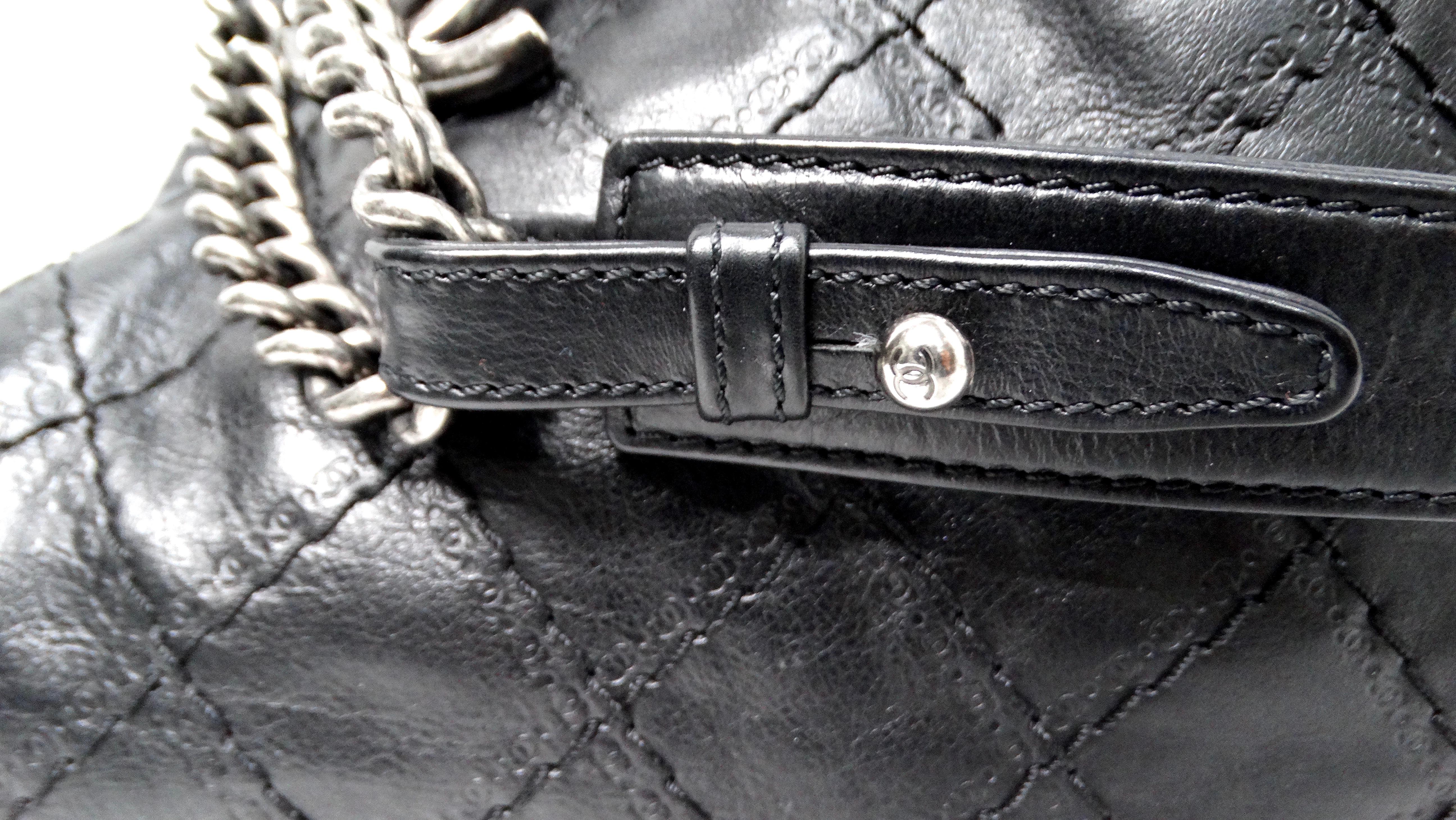 2013 Chanel Nero CC Crave Borsa Hobo trapuntata in pelle di vitello in vendita 3