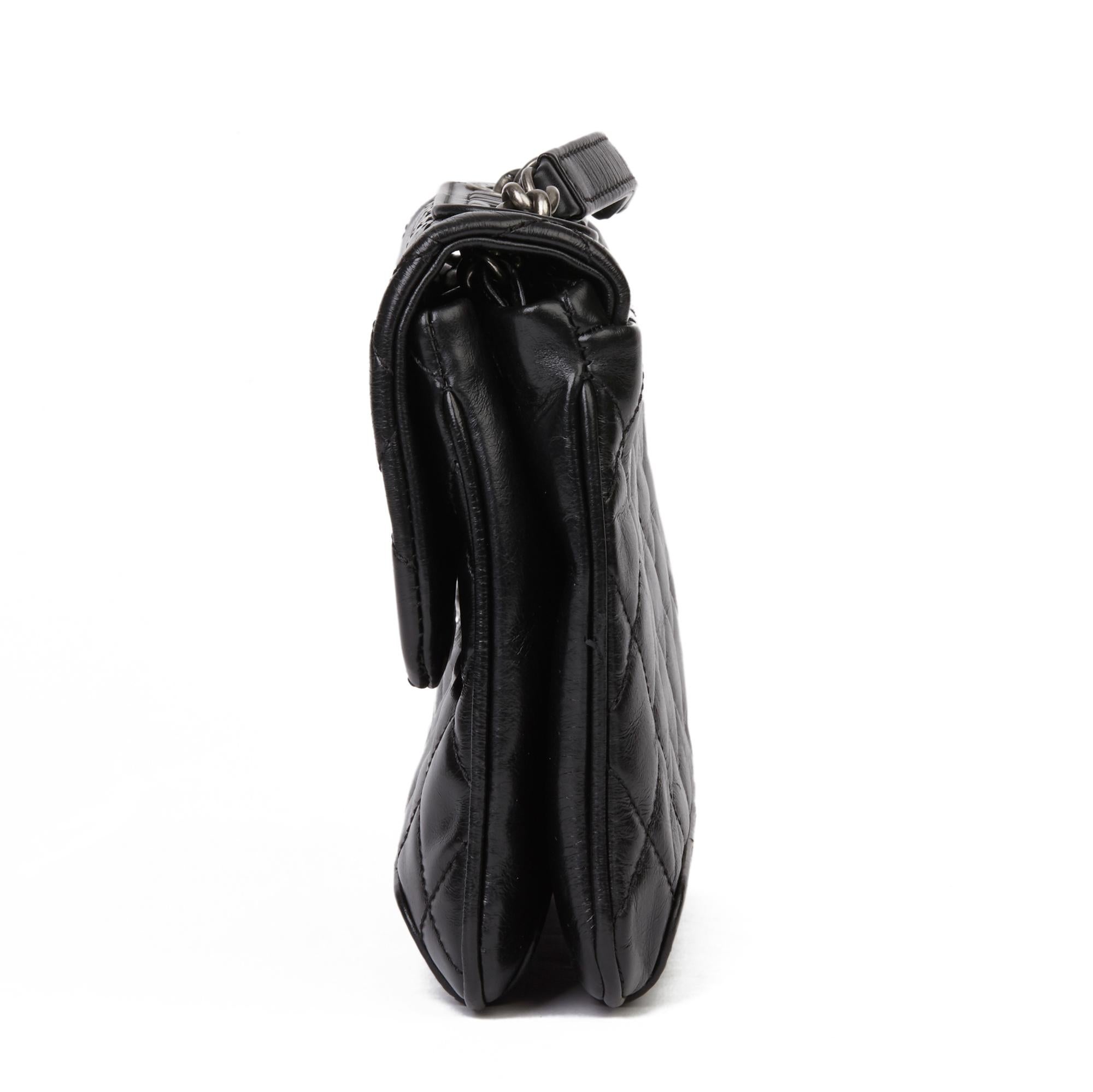 2013 Chanel Schwarz gesteppt glasiertes Kalbsleder Classic Single Flap Bag im Zustand „Hervorragend“ in Bishop's Stortford, Hertfordshire
