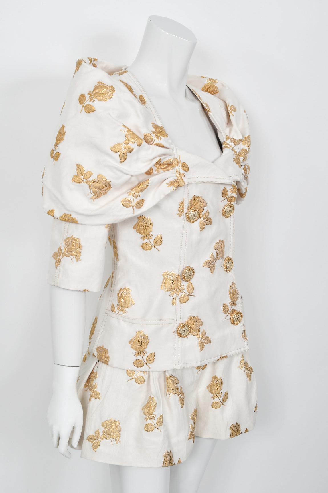 2013 Chanel by Karl Lagerfeld Metallic Gold Ivory Silk Brocade Jacket w/ Shorts For Sale 8