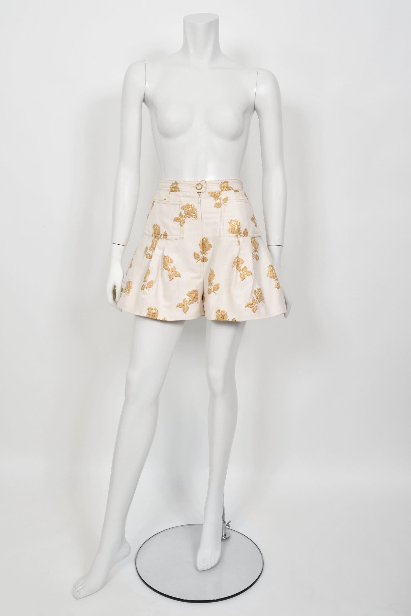 2013 Chanel by Karl Lagerfeld Metallic Gold Ivory Silk Brocade Jacket w/ Shorts For Sale 11