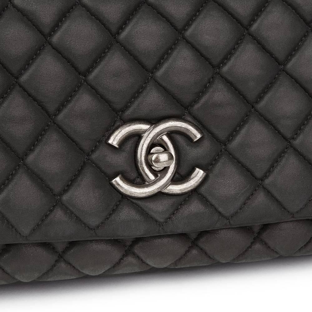 2013 Chanel Dark Grey Bubble Quilted Velvet Calfskin Small Bubble Flap Bag  In Excellent Condition In Bishop's Stortford, Hertfordshire