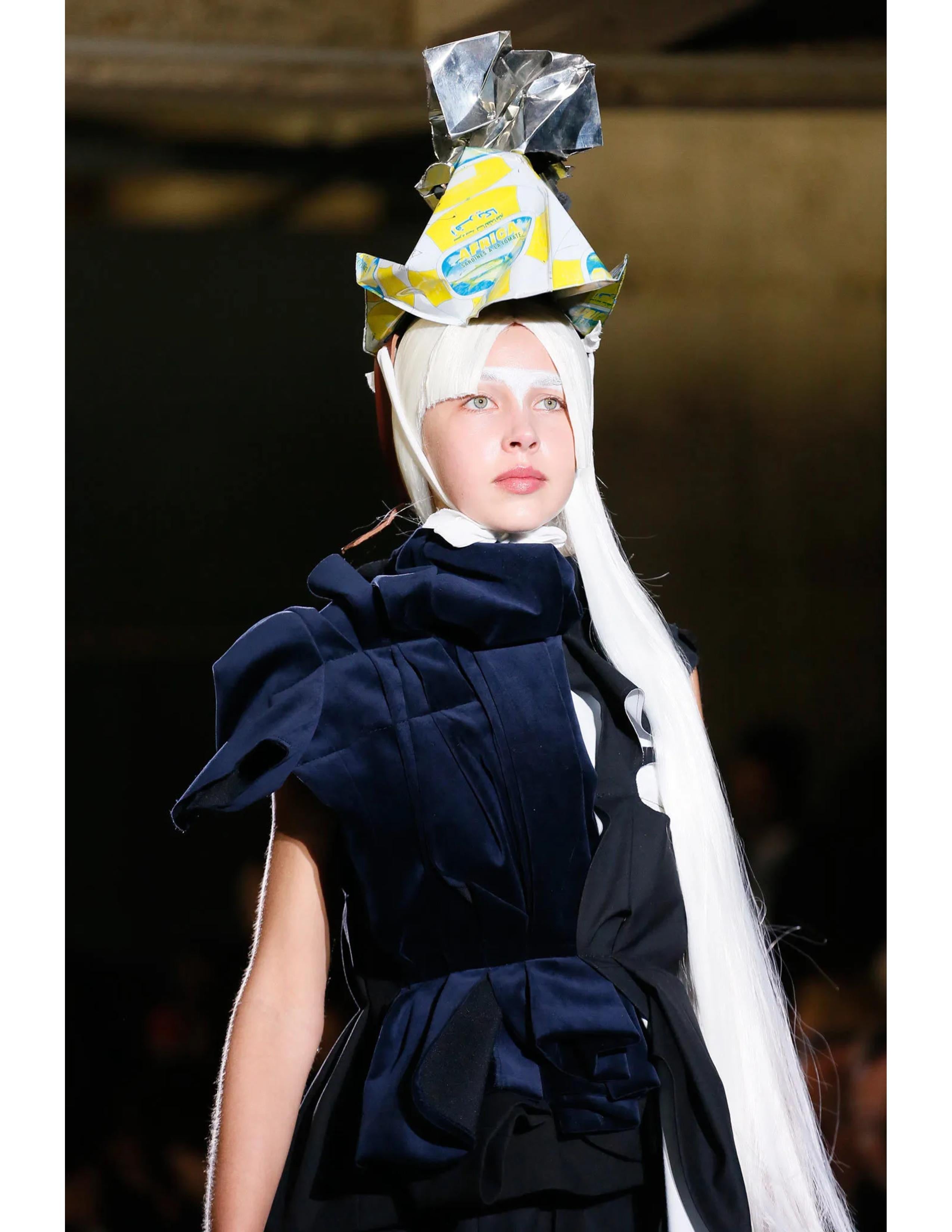 2013 COMME DES GARCONS giacca RUNWAY nera e rossa in vendita 12