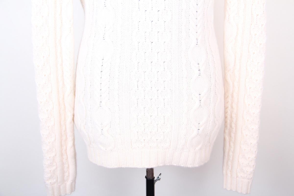 2013 Dior by Raf Simons Angora Sweater

size 40

excellent condition

sweater angora wool

Shoulders 43 cm / 16.9 in
Sleeve 68 cm / 26.8 in
Armpits 45 cm / 17.7 in
Length 61 cm / 24 in
