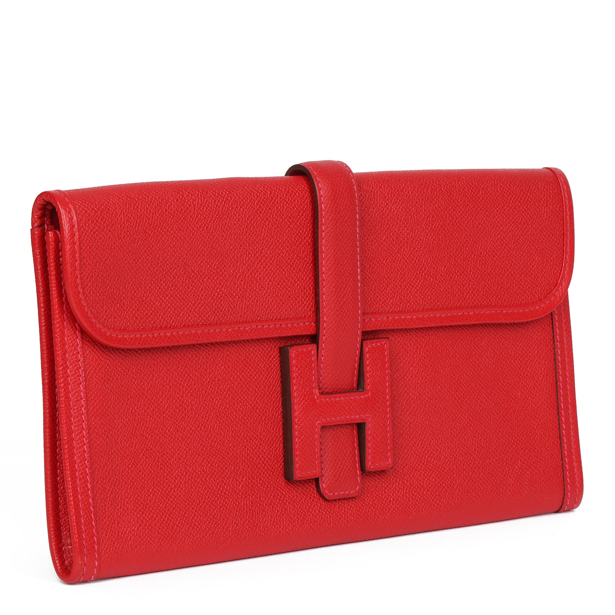 HERMÈS
Rouge Garance Epsom Leather Jige Elan 29

Xupes Reference: CB387
Serial Number: [Q]
Age (Circa): 2013
Accompanied By: Hermès Dust Bag, Box,
Authenticity Details: Date Stamp (Made in France)
Gender: Ladies
Type: Clutch

Colour: Rouge