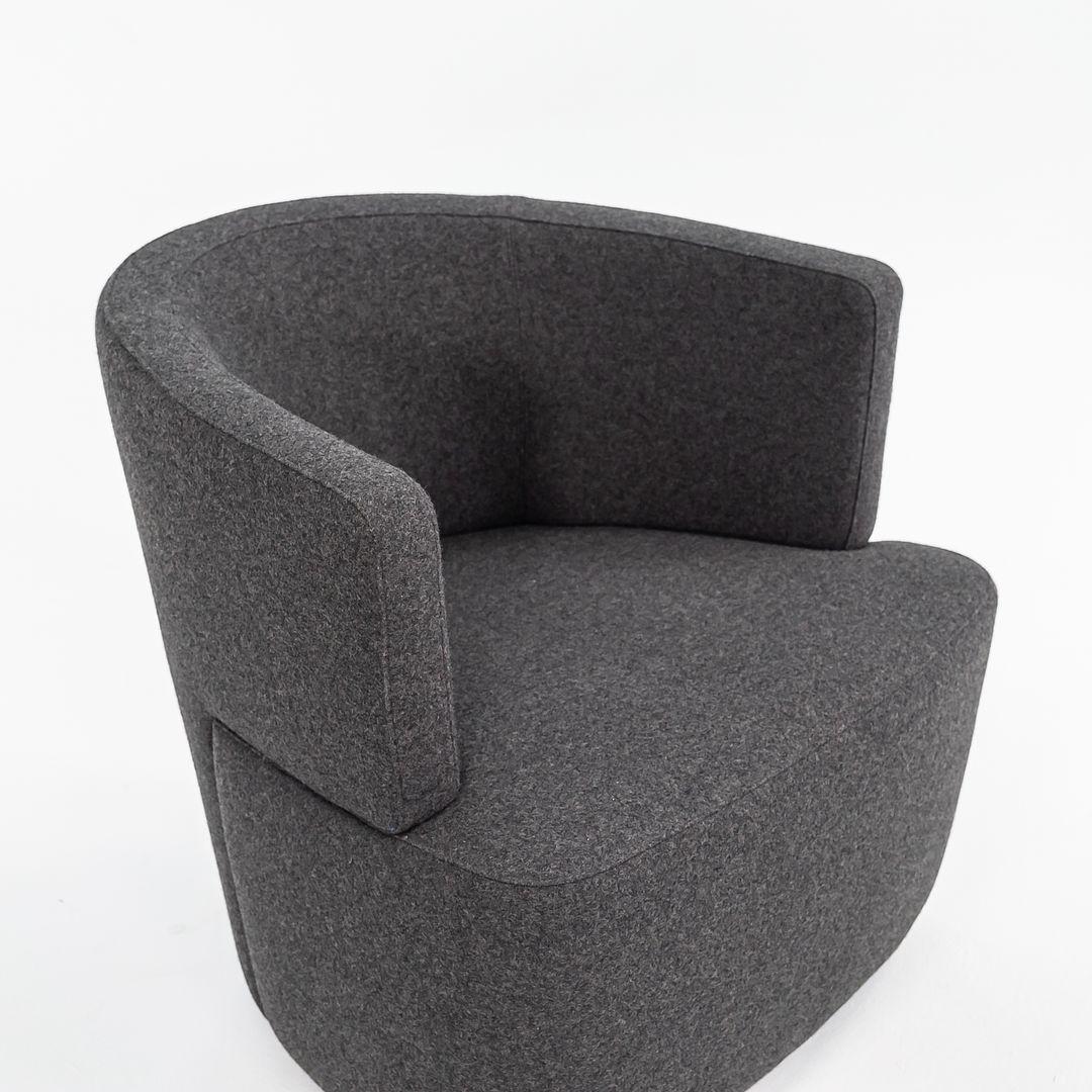 Chaises longues pivotantes 2013 de EOOS pour Coalesse en tissu de laine gris anthracite Bon état - En vente à Philadelphia, PA